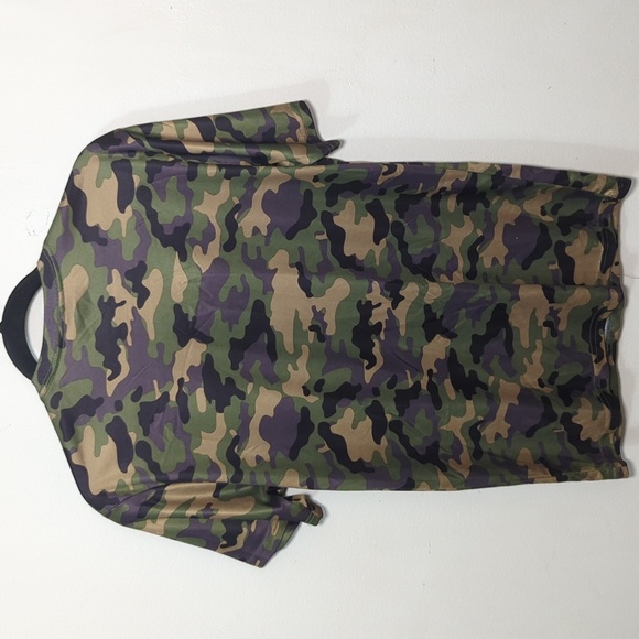 Marvel Camouflage Spiderman Spider Graphic Tee in Green and Black Men's Size S - Picture 4 of 4